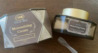 Dead Sea Moisturizing Cream_Package