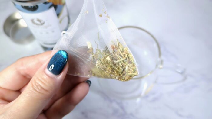 芯身美茶　ノンカフェイン お疲れ真っ黒なパンダ目さんをいたわるブレンドTEA